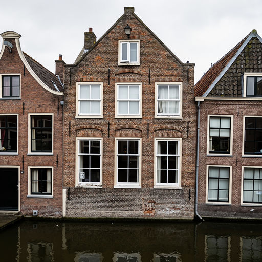 foto van ouderwetse huizen